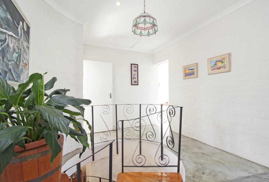 4 Bedroom Property for Sale in Kommetjie Western Cape